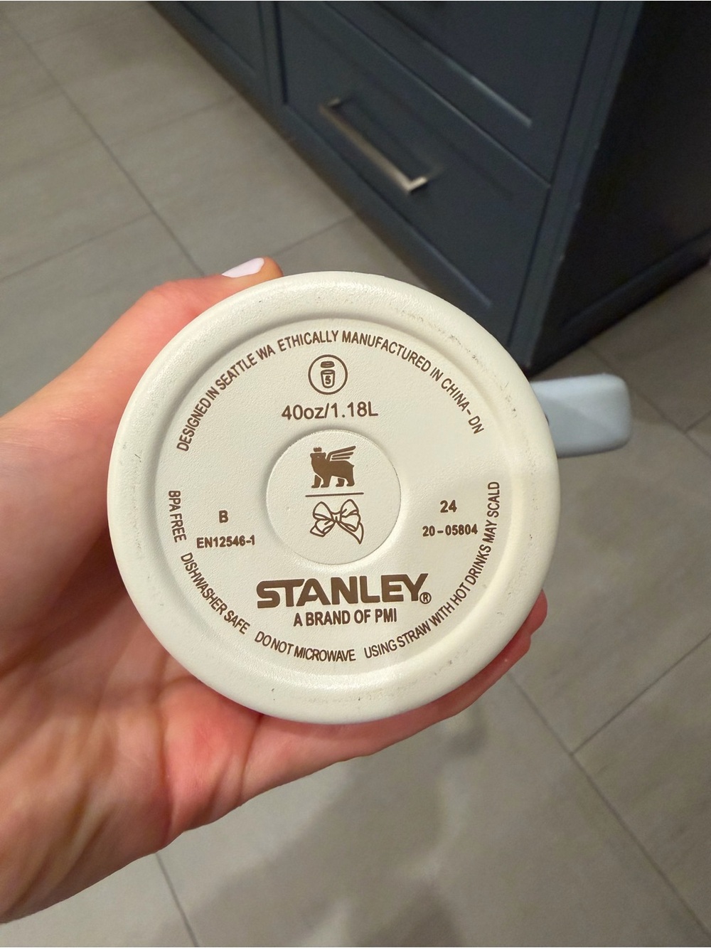 LOVE SHAK FANCY x STANELY water bottle - Picture 6 of 6